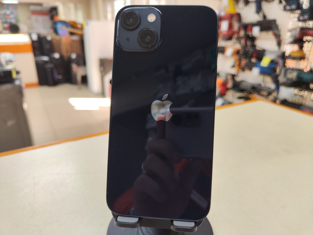 Смартфон Apple iPhone 13 128Gb