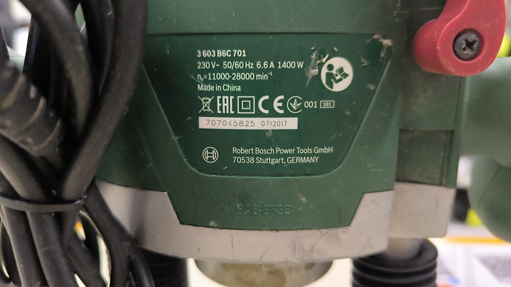 Фрезер Bosch POF 1400 ACE