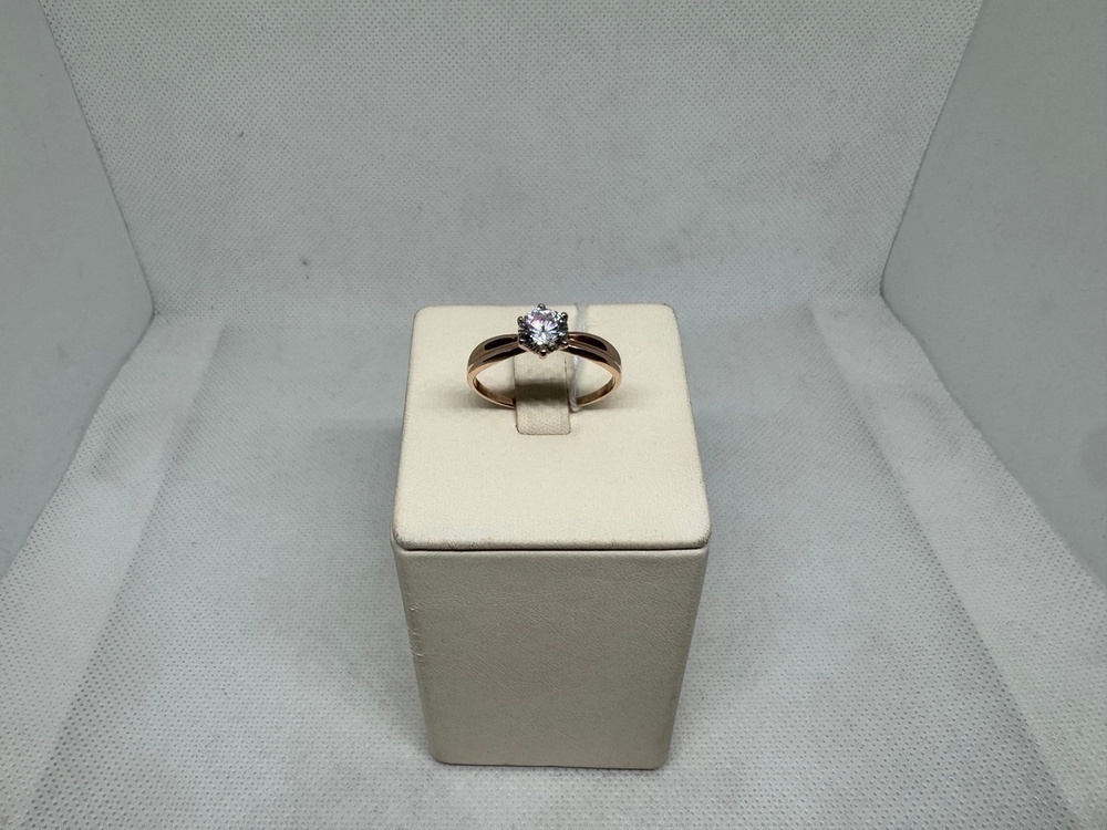 КОЛКМ585 КОЛЬЦО С КАМНЕМ (Au 585)