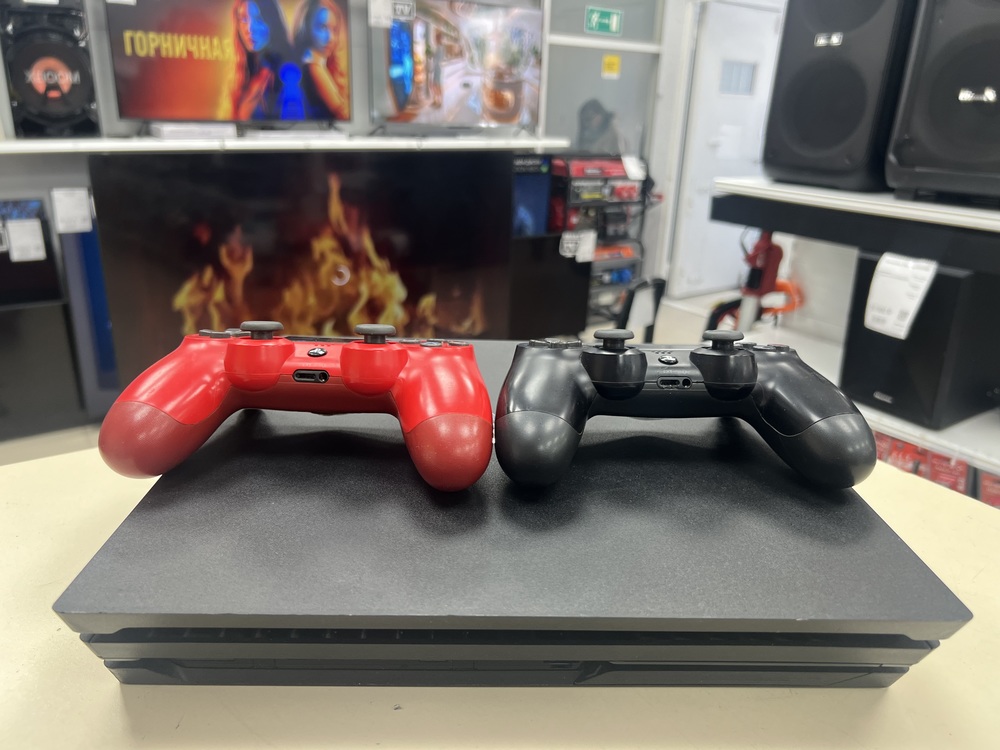 Игровая приставка PlayStation 4 Pro 1Tb