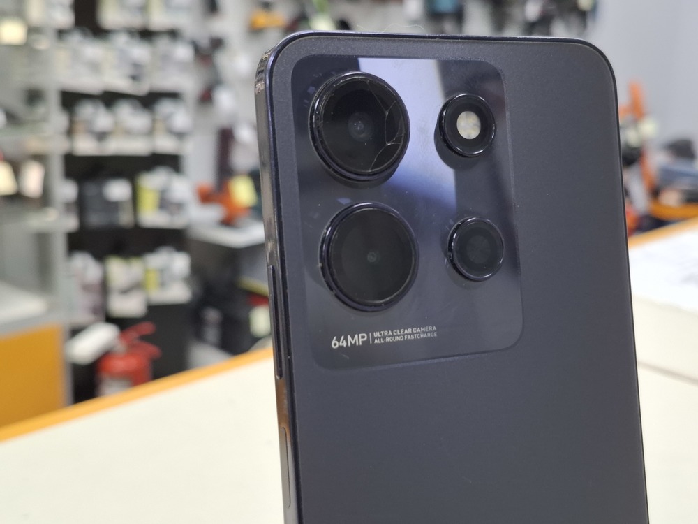 Смартфон Infinix HOT 30i 8/128