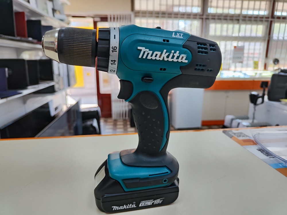Шуруповерт Makita DDF453