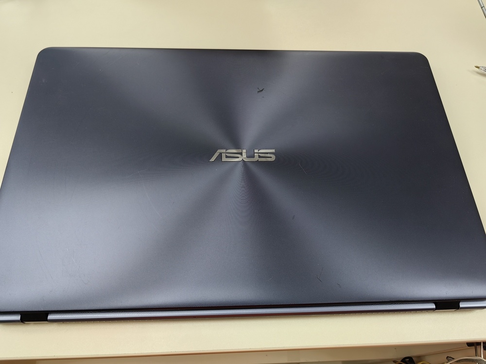 Ноутбук ASUS; Core i3-6006U, GeForce MX110, 12 Гб, 120 Гб, 1 Tb