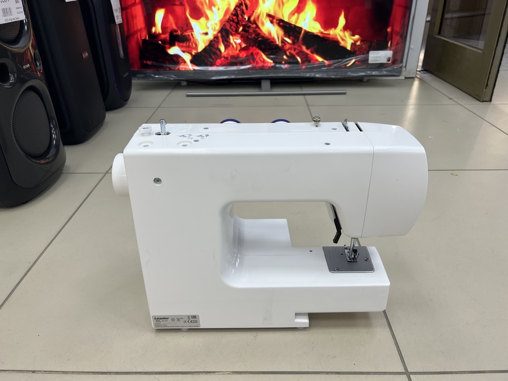 Швейная машина Leader VS 375