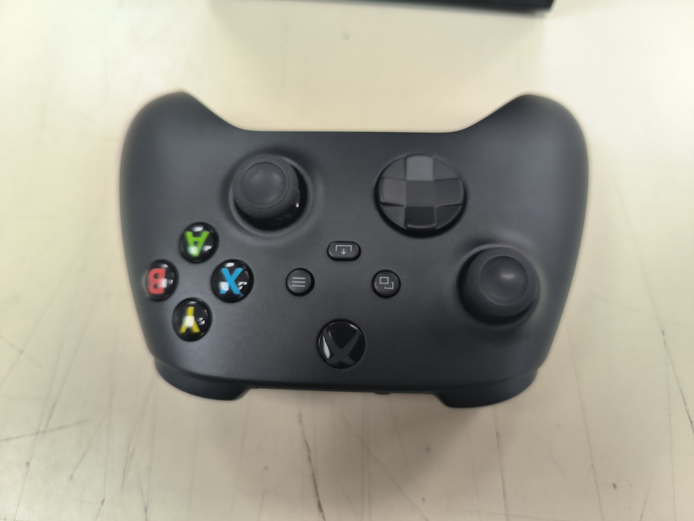 Игровая приставка Xbox Series X 1Tb