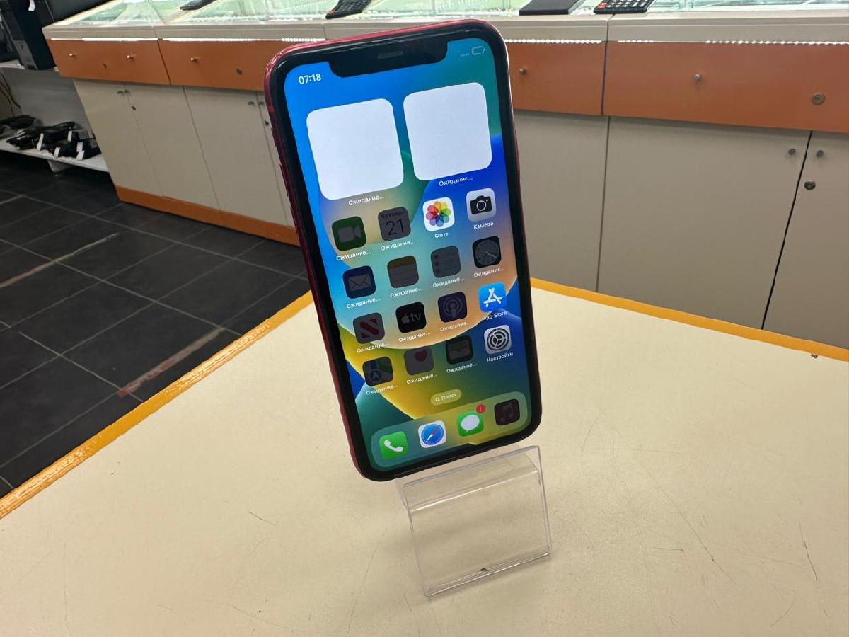 Смартфон Apple iPhone 11 64Gb 4400029727548 в Волгограде - купить в интернет-магазине  ювелирных украшений и дисконт техники «Золотой Стандарт»