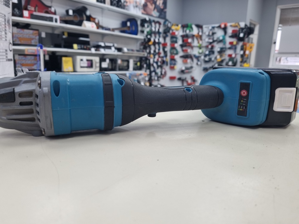 Угловая шлифмашина Makita 48V