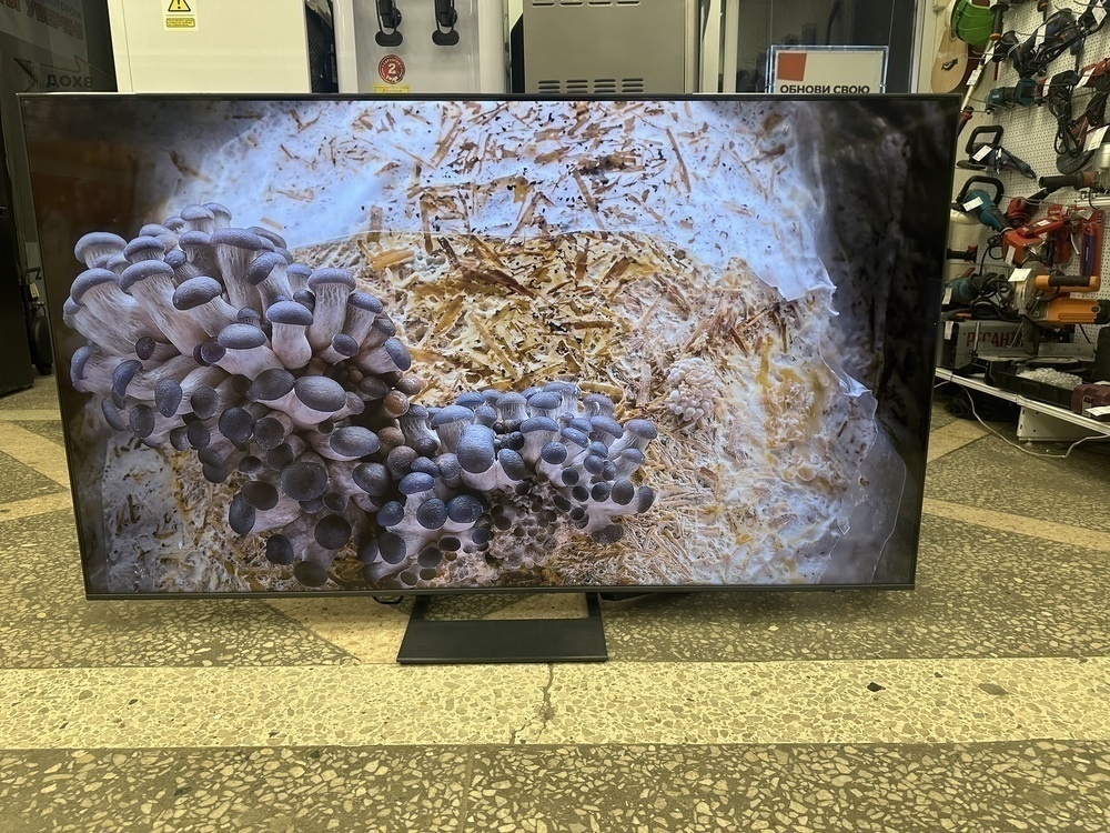 LED Телевизор Samsung UE65CU8500