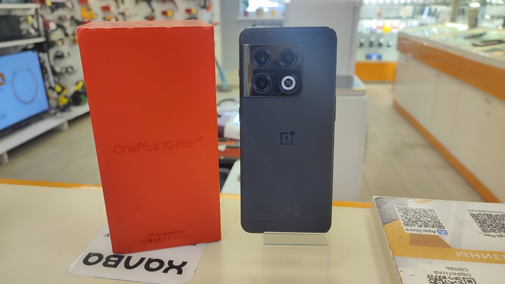 Смартфон OnePlus 10 PRO 5g 12/256
