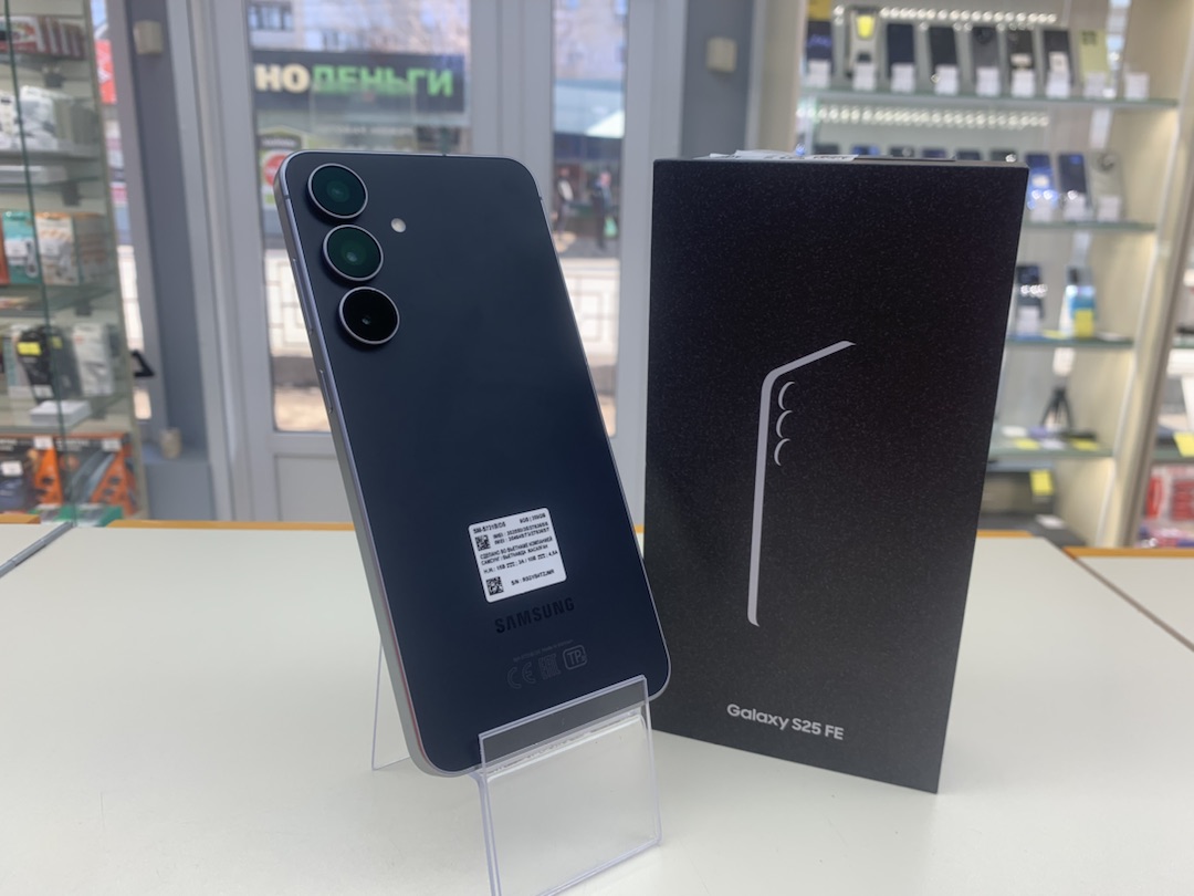 Смартфон Samsung Galaxy S25 FE 8/256