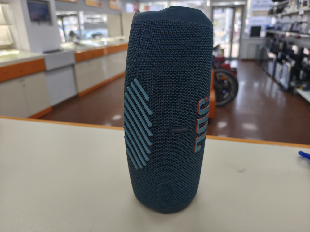 Портативная акустика JBL Charge 5