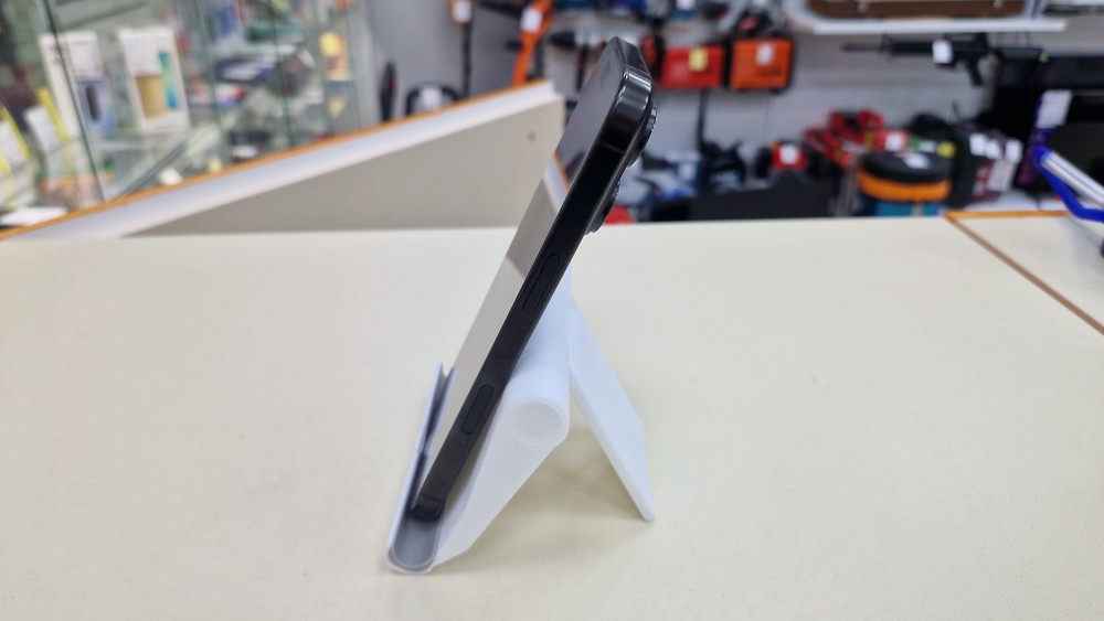 Смартфон Apple Iphone 16 Pro 256Gb