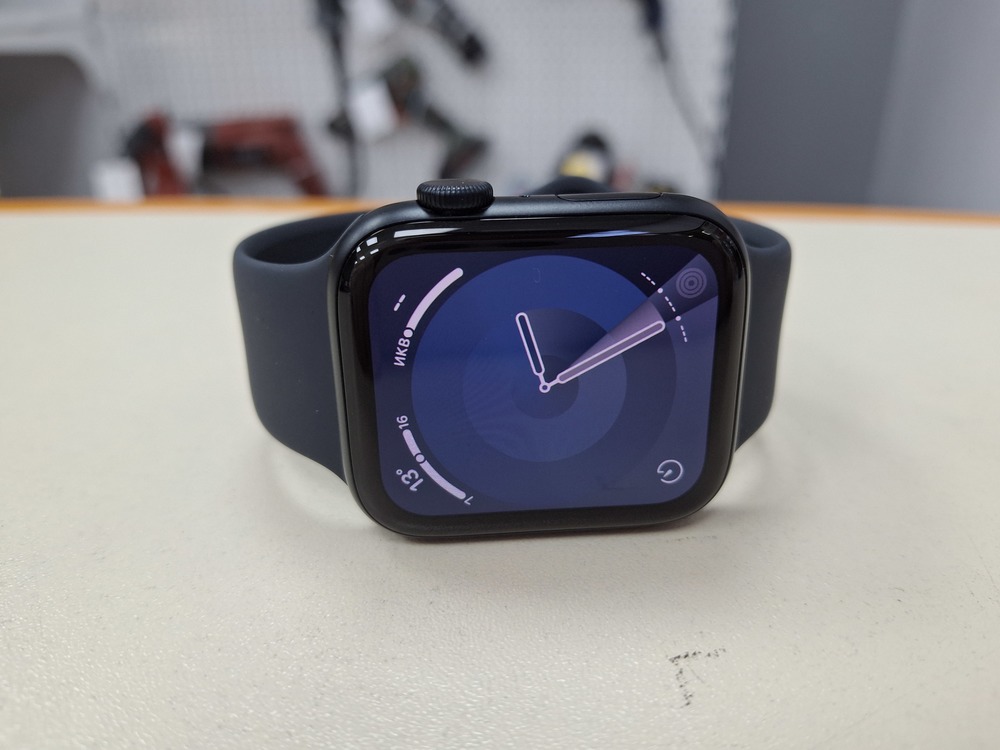 Смарт-часы Apple Watch SE 2022 44mm