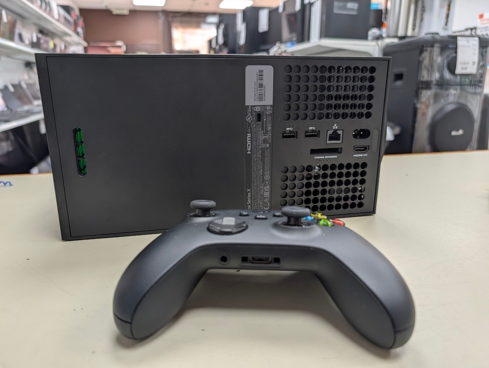 Игровая приставка Xbox Series X 1Tb