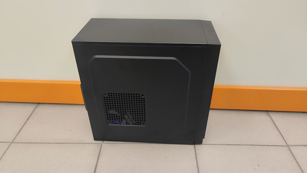 Системный блок Noname No Model; Core I3-12100F, Intel UHD Graphics 730, 16 Гб, 240 Гб, Нет