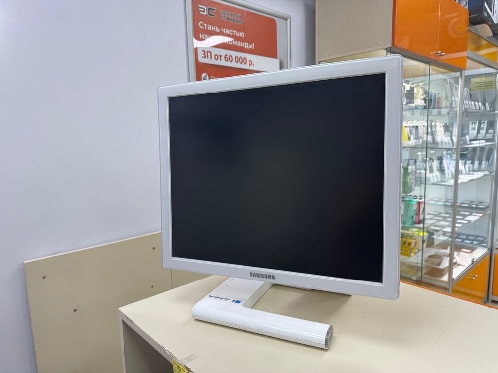 Монитор Samsung 961BF