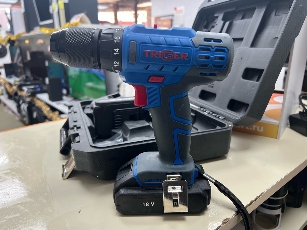 Шуруповерт Trigger 20103