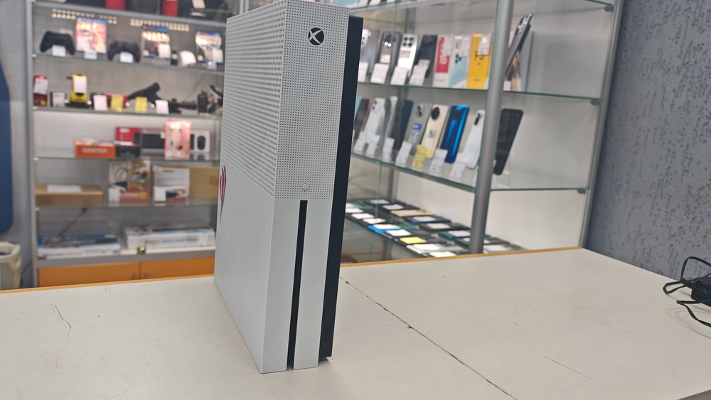 Игровая приставка Xbox One S 500Gb