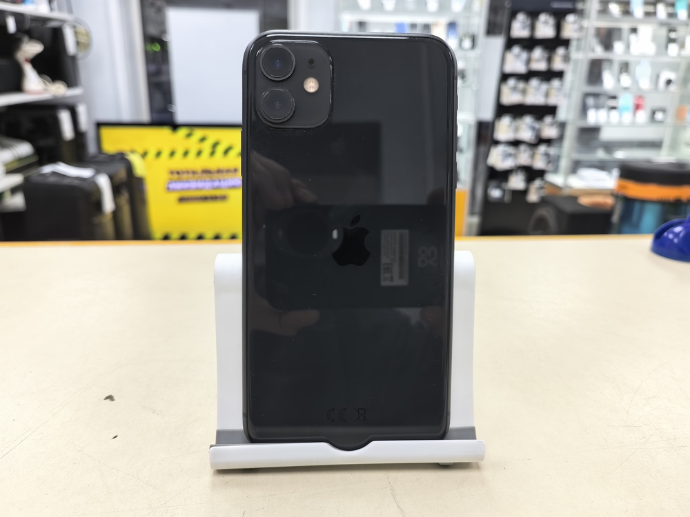 Смартфон Apple iPhone 11 64Gb