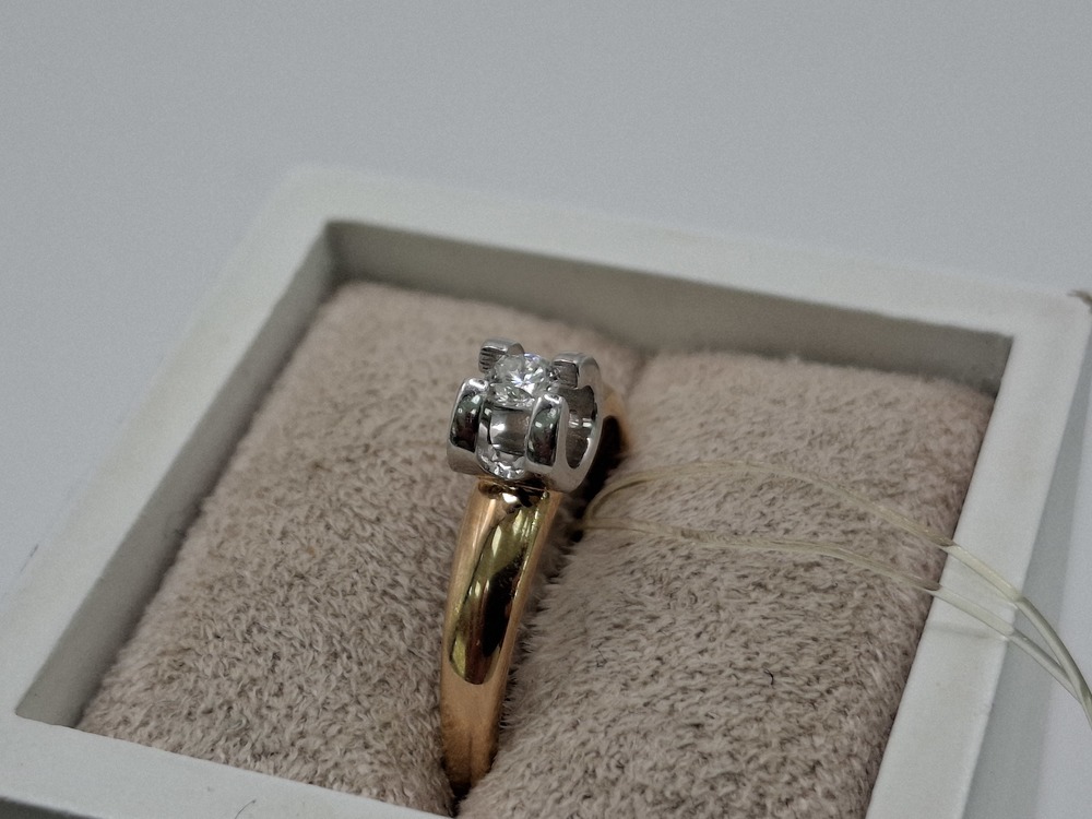 К0124-120 КОЛЬЦО БРИЛЛИАНТ (Au 585)