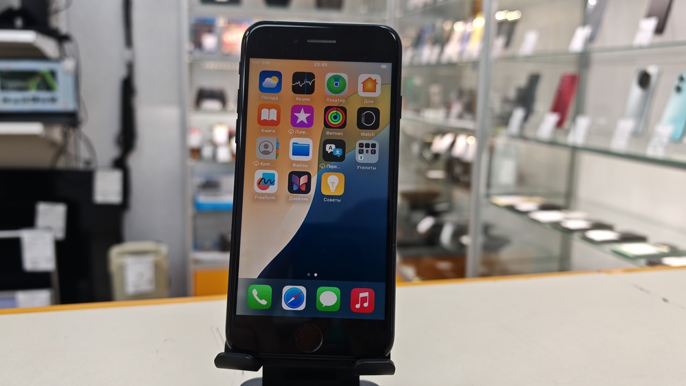 Смартфон Apple Iphone SE 2022 128Gb