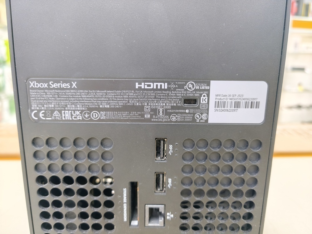 Игровая приставка Xbox Series X 1Tb