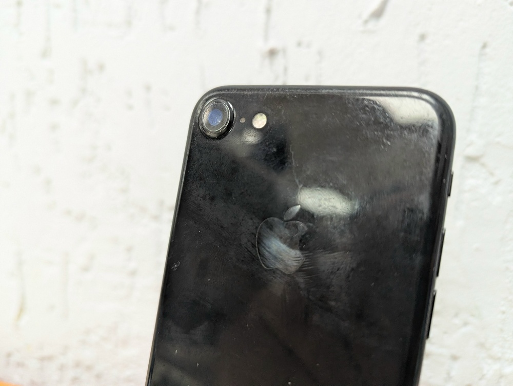 Смартфон Apple iPhone 7 32Gb