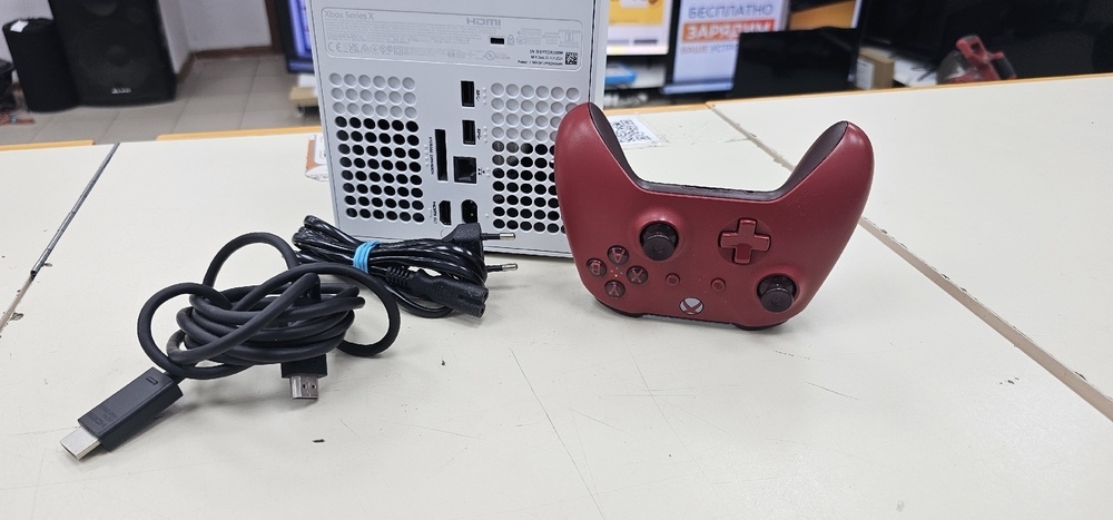 Игровая приставка Xbox Series X 1Tb