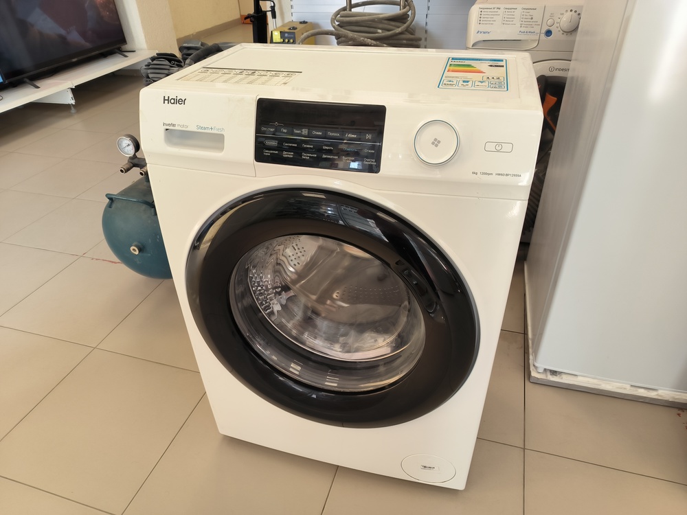 Стиральная машина Haier HW60-BP12929A