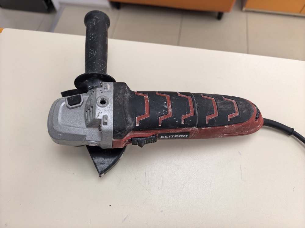 Угловая шлифмашина Elitech 10-125Э