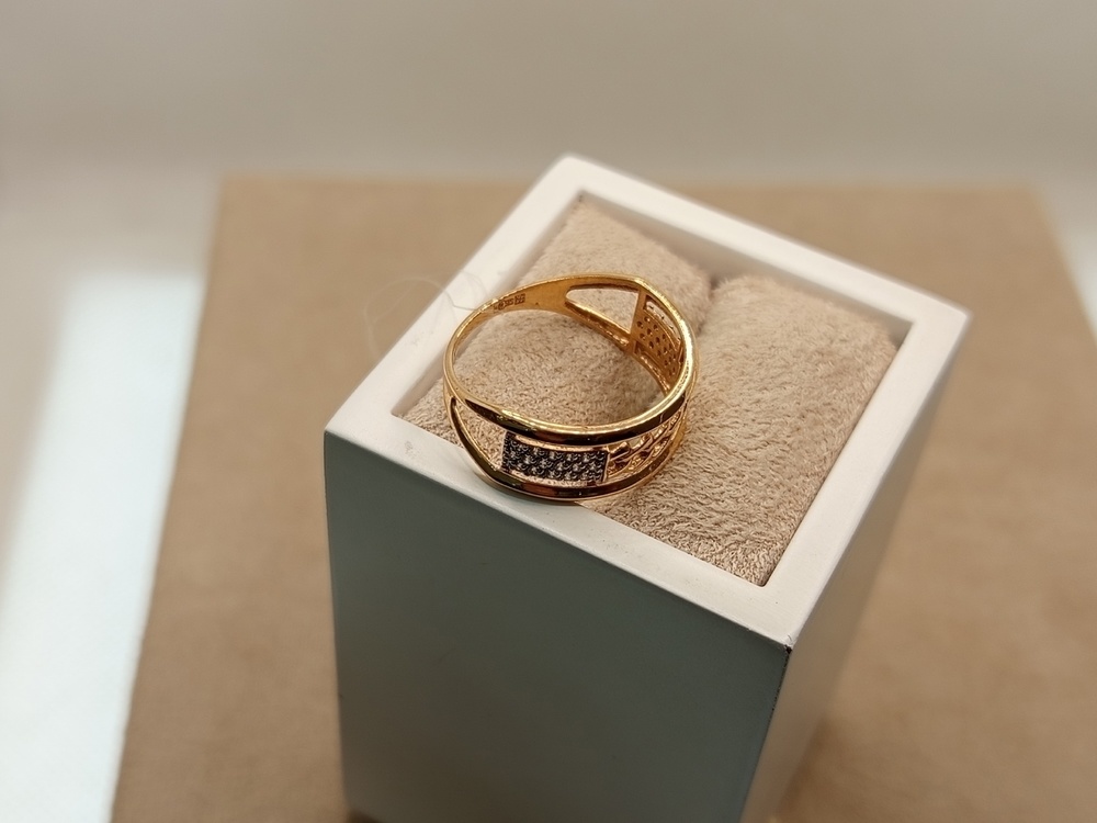 КОЛЬЦО С КАМНЯМИ (Au 585)