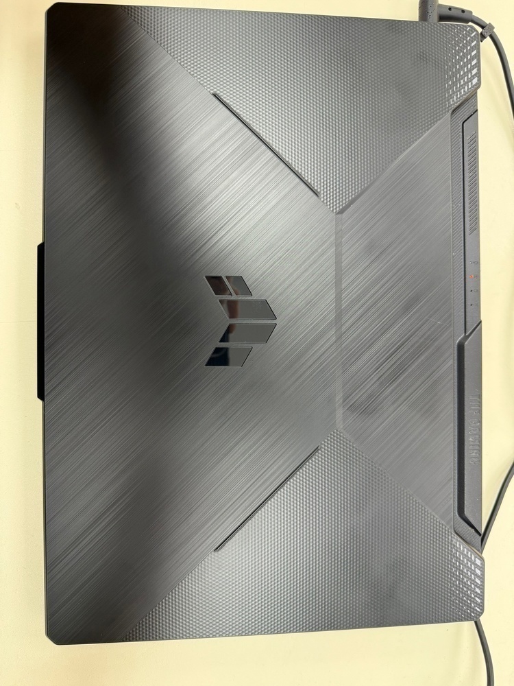 Ноутбук ASUS; Ryzen 7 4800H, GeForce RTX 3050, 8 Гб, 512 GB, Нет
