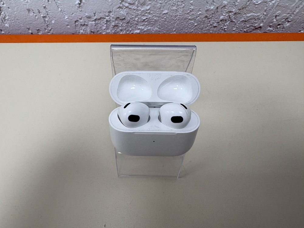 Наушники беспроводные Apple AirPods 3 Lightning