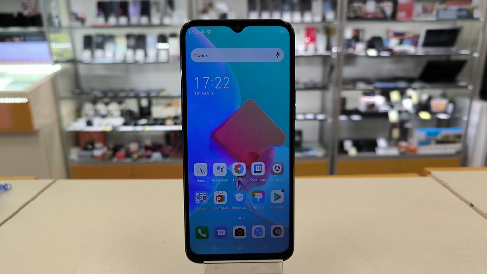 Смартфон Tecno Spark 8C 4/64