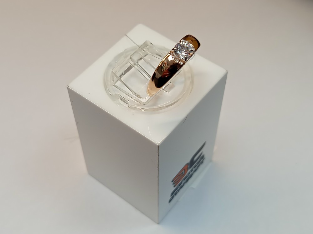 КОЛЬЦО С КАМНЯМИ (Au 585)