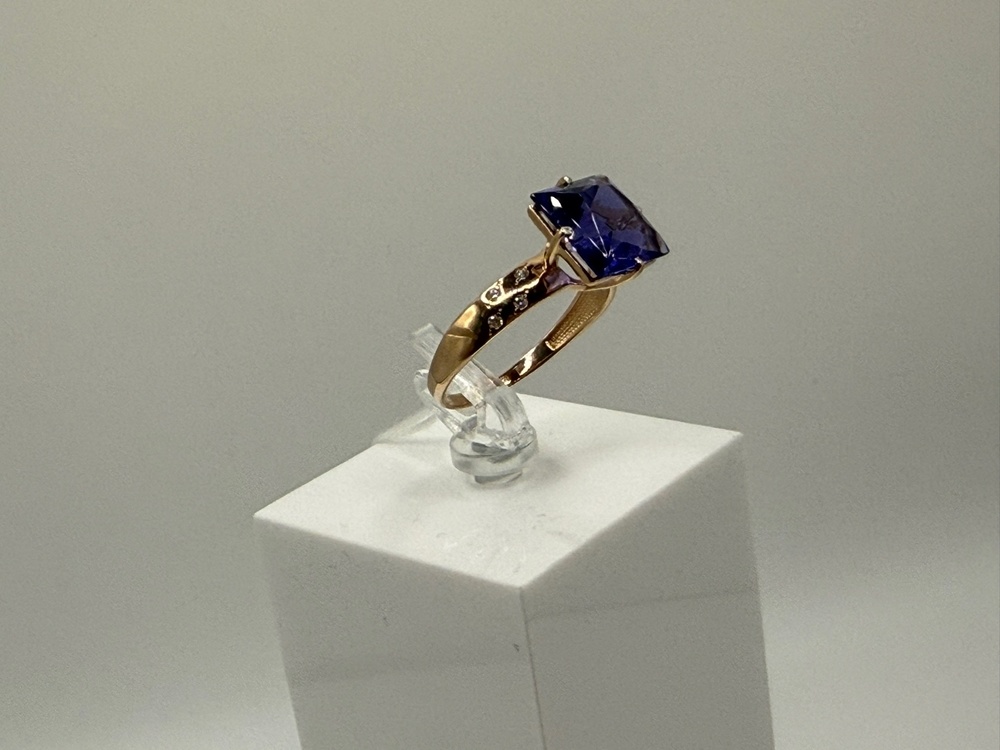 КОЛКМИ585 КОЛЬЦО С КАМНЯМИ (Au 585)