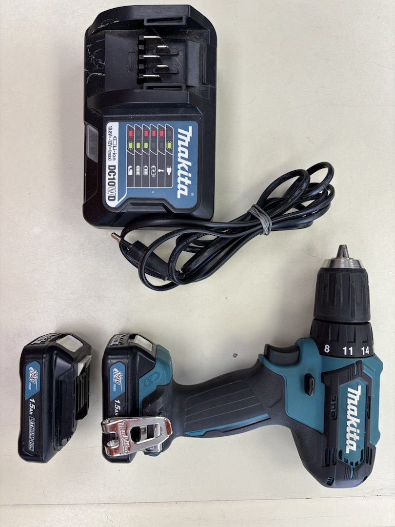 Шуруповерт Makita DF333D