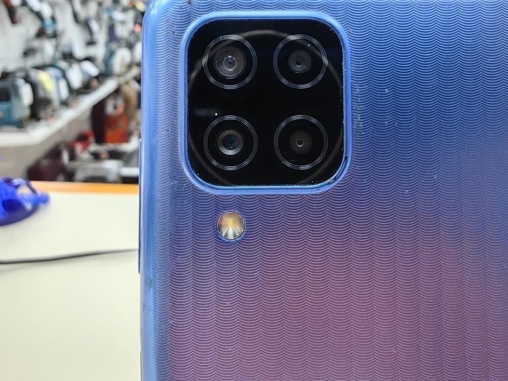 Смартфон Samsung Galaxy M12 4/64