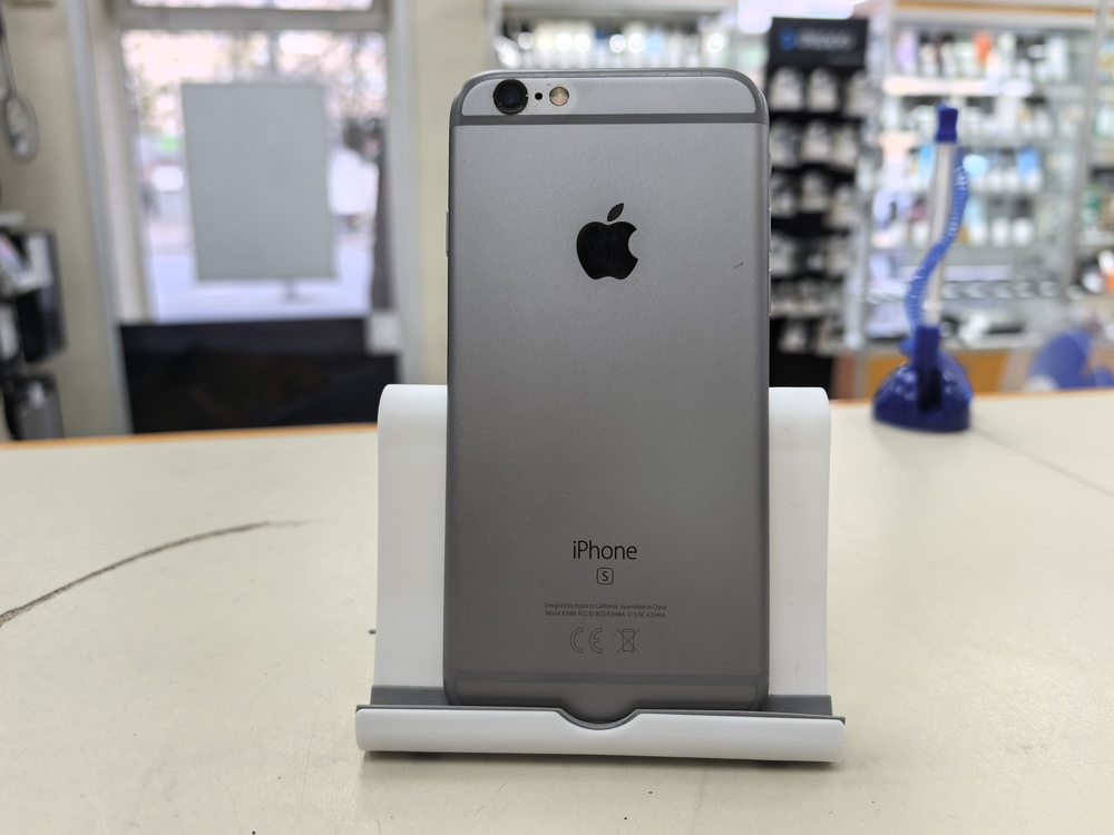 Смартфон Apple iPhone 6S 32Gb