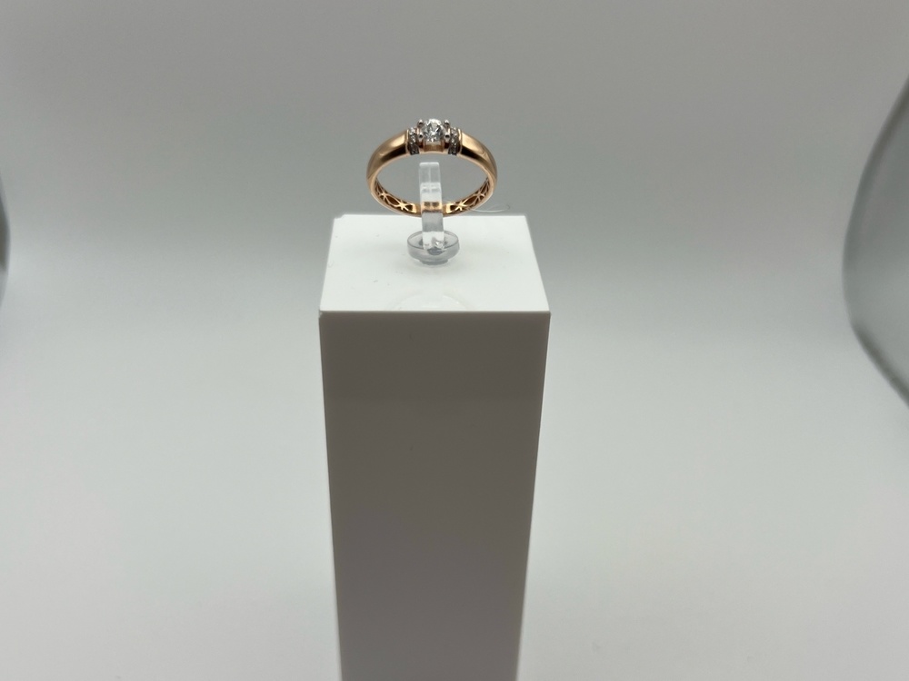 КОЛЬЦО С КАМНЯМИ (Au 585)