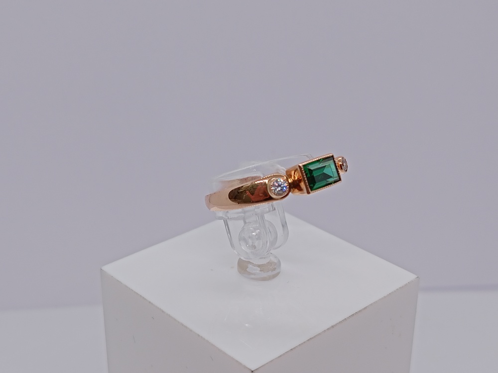 КОЛКМИ585 КОЛЬЦО С КАМНЯМИ (Au 585)