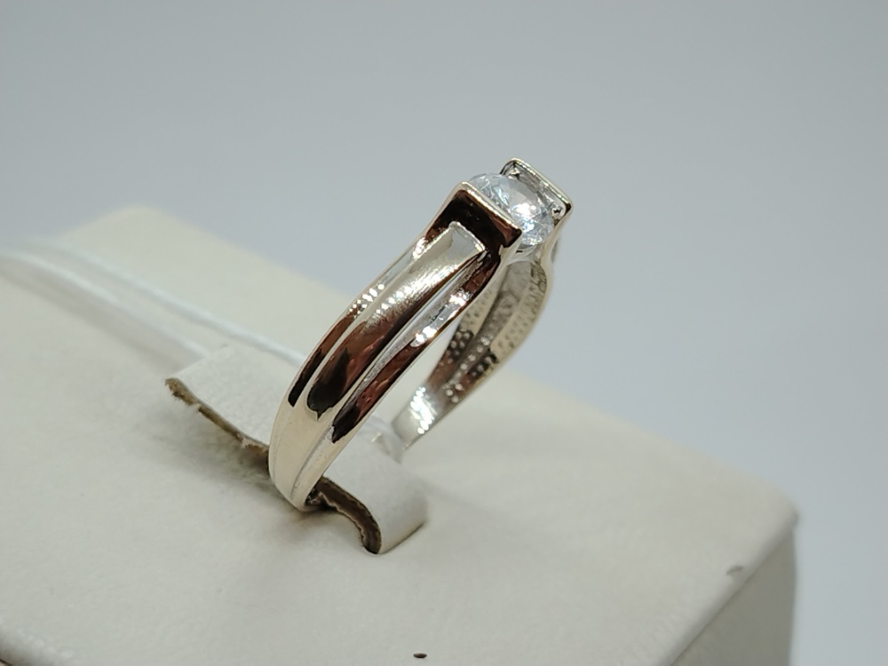 КОЛКМ585 КОЛЬЦО С КАМНЕМ (Au 585)