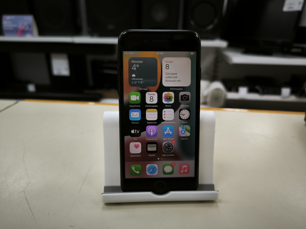 Смартфон Apple iPhone 7 32Gb