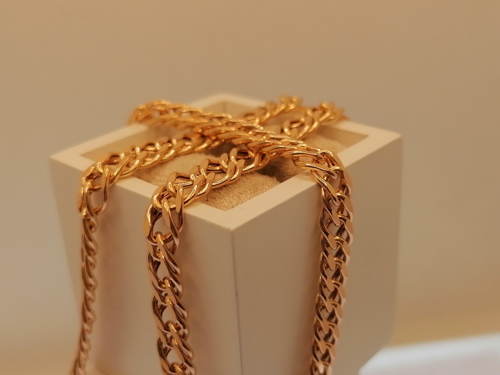 ЦЕПЬ ПУСТОТЕЛАЯ Ромб двойной (Au 585)