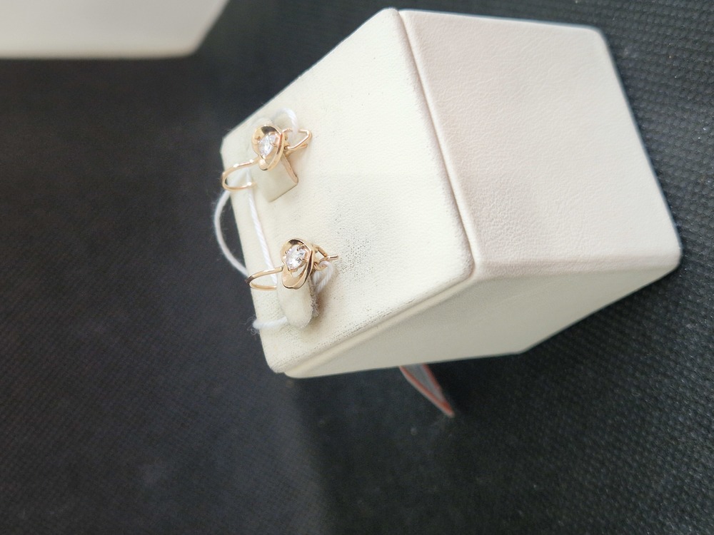 СКМ375 СЕРЬГИ С КАМНЕМ (Au 375)