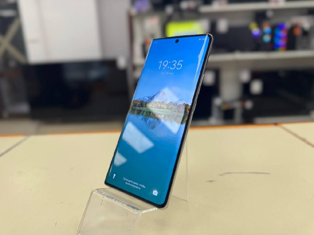 Смартфон Tecno SPARK 20 PRO + 8/256