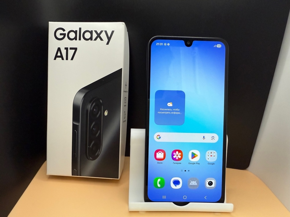 Смартфон Samsung Galaxy A17 6/128