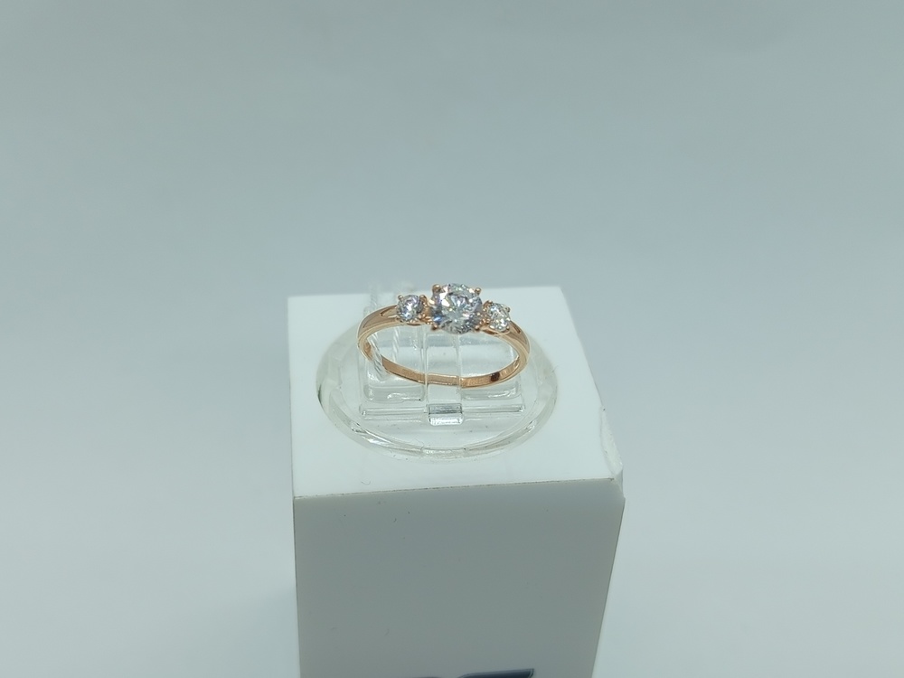 КОЛЬЦО С КАМНЯМИ (Au 585)