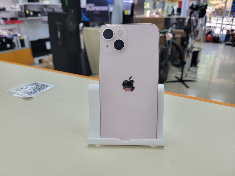 Смартфон Apple iPhone 13 128Gb