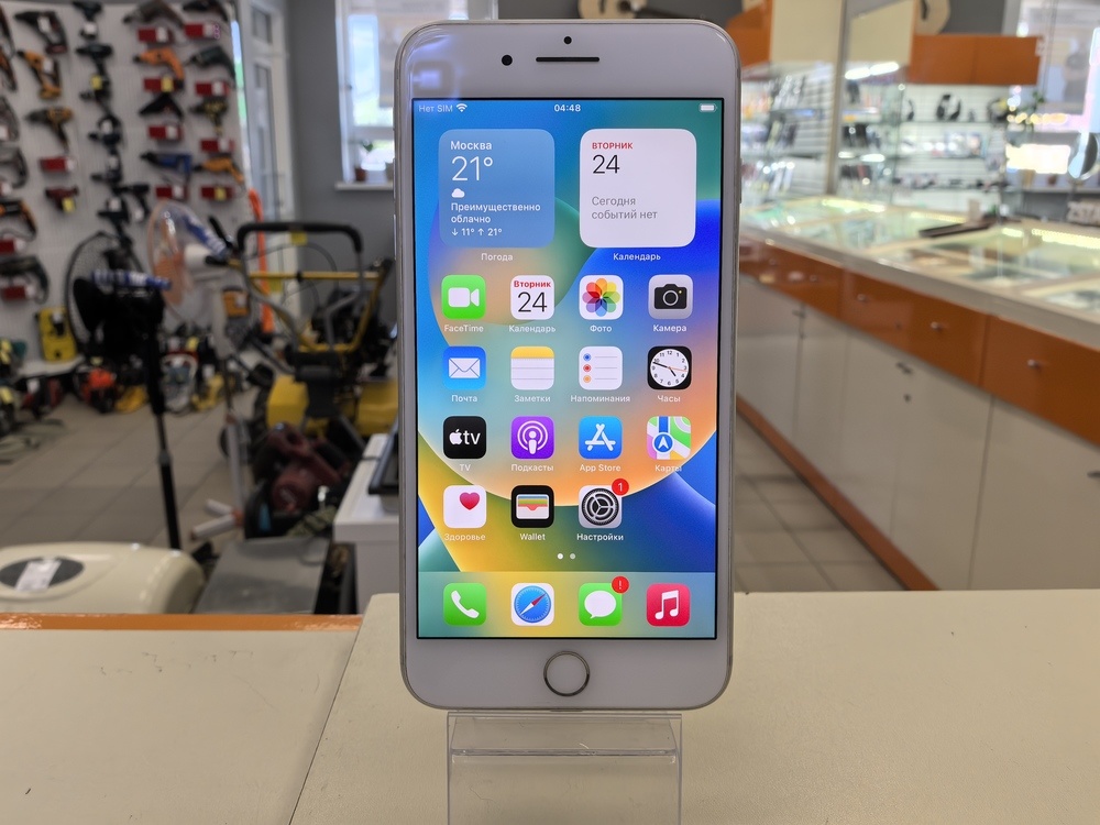 Смартфон Apple iPhone 8 Plus 64Gb